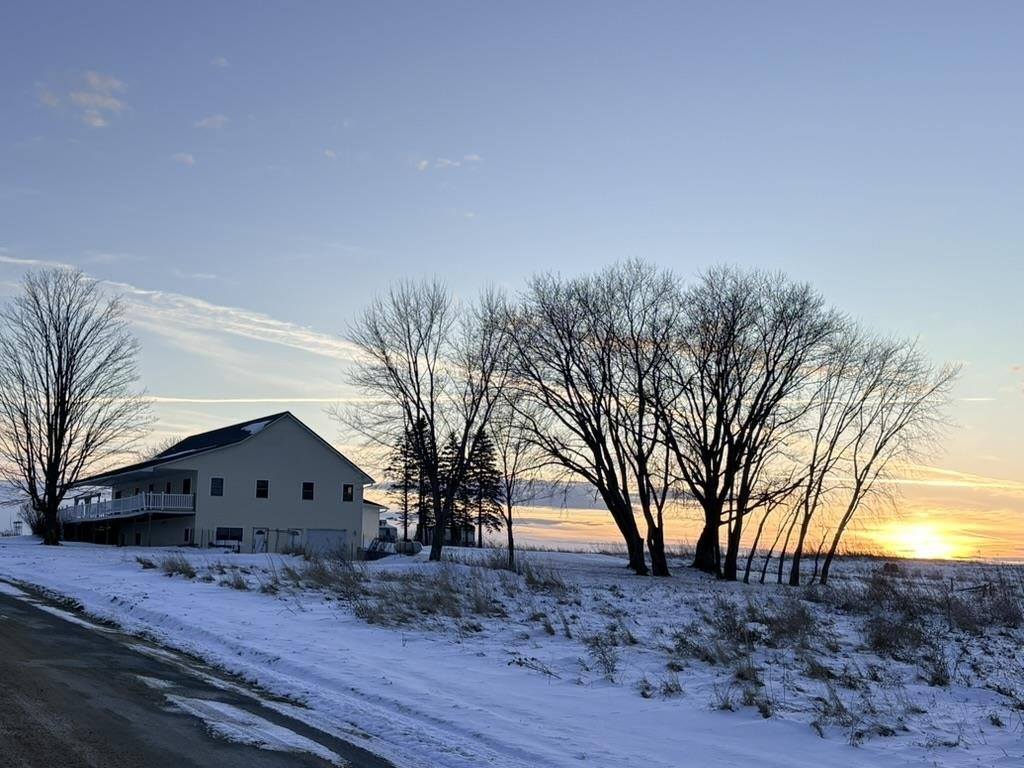 29589 Orchard, Wellington, WI 54651