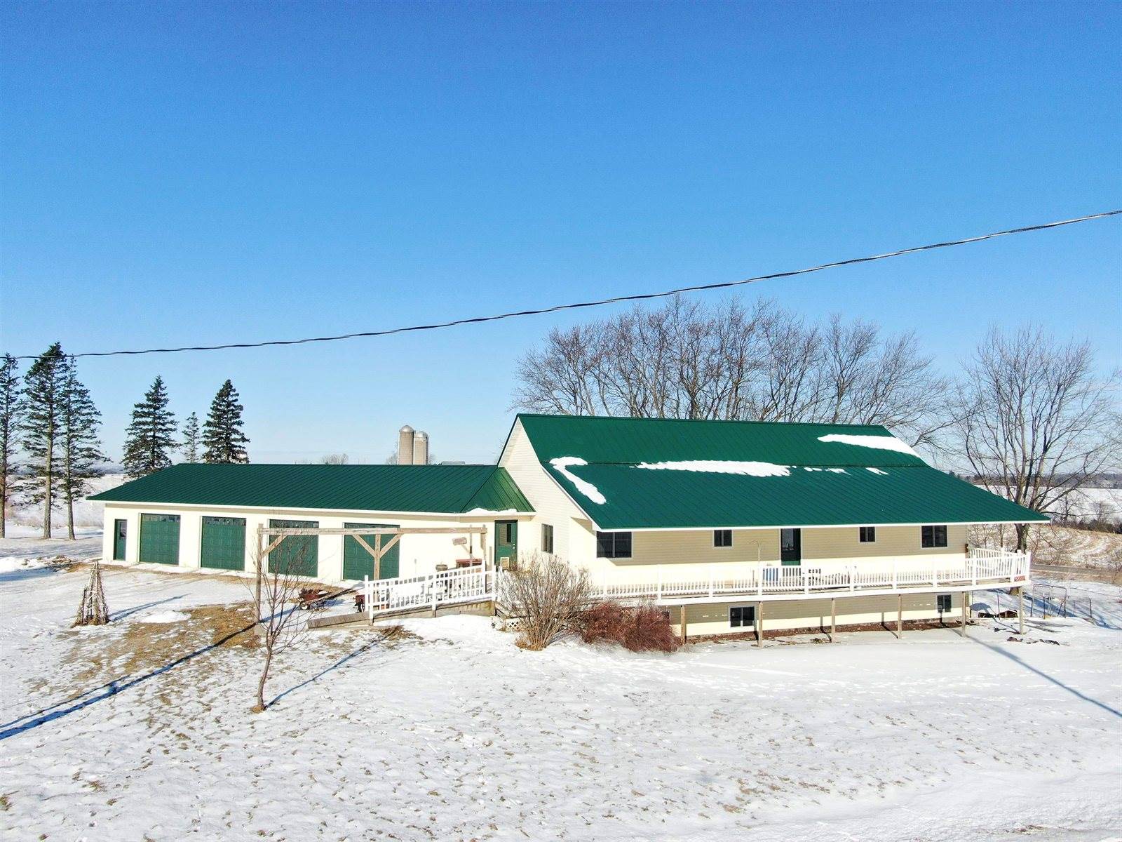 29589 Orchard, Wellington, WI 54651