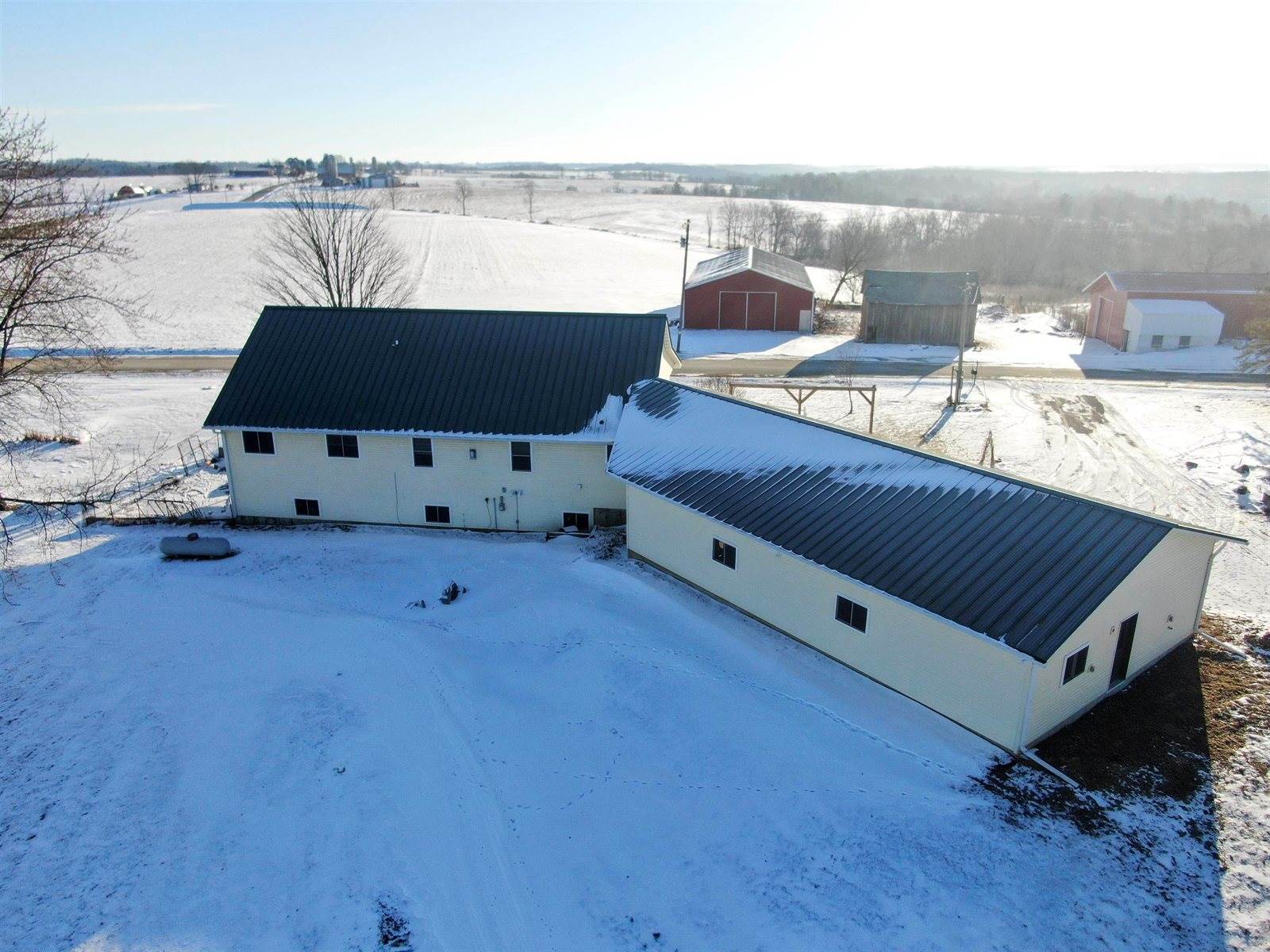 29589 Orchard, Wellington, WI 54651