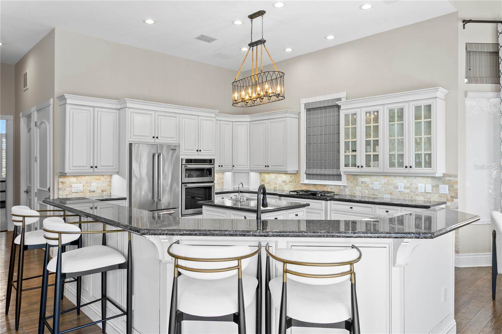 6103 Pasadena Point Boulevard South, Gulfport, FL 33707