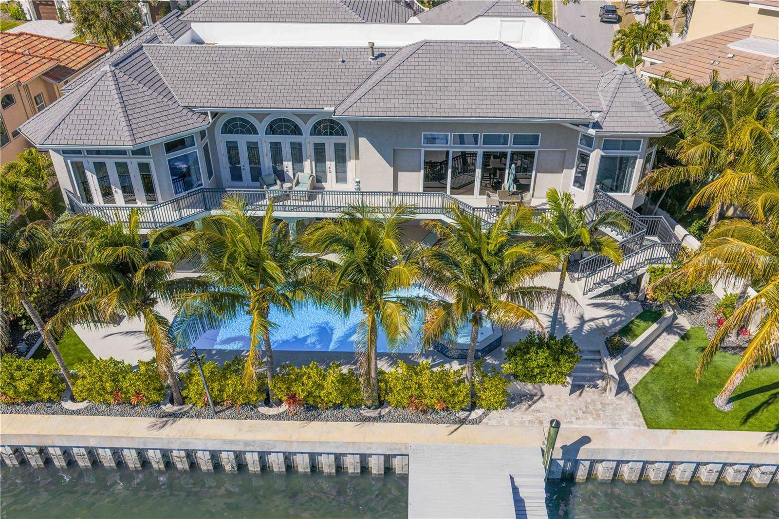 6103 Pasadena Point Boulevard South, Gulfport, FL 33707