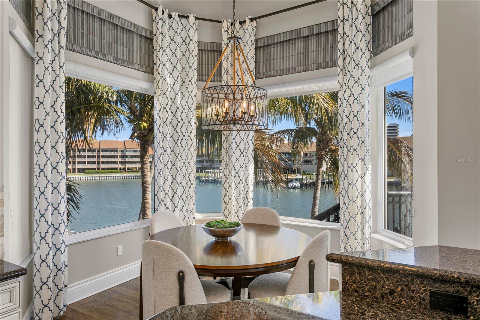 6103 Pasadena Point Boulevard South, Gulfport, FL 33707