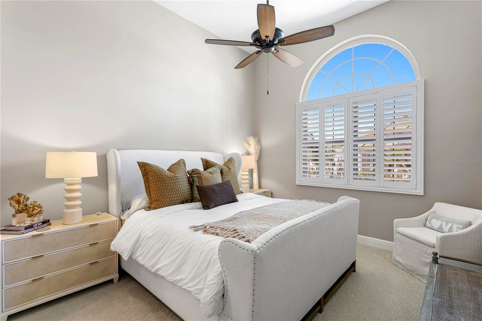 6103 Pasadena Point Boulevard South, Gulfport, FL 33707