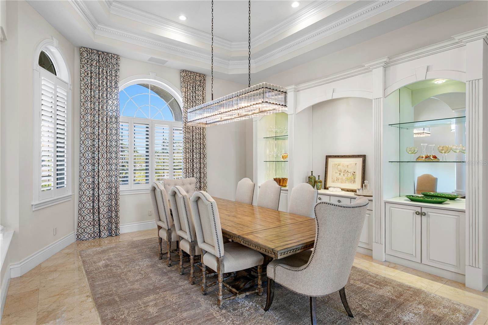 6103 Pasadena Point Boulevard South, Gulfport, FL 33707