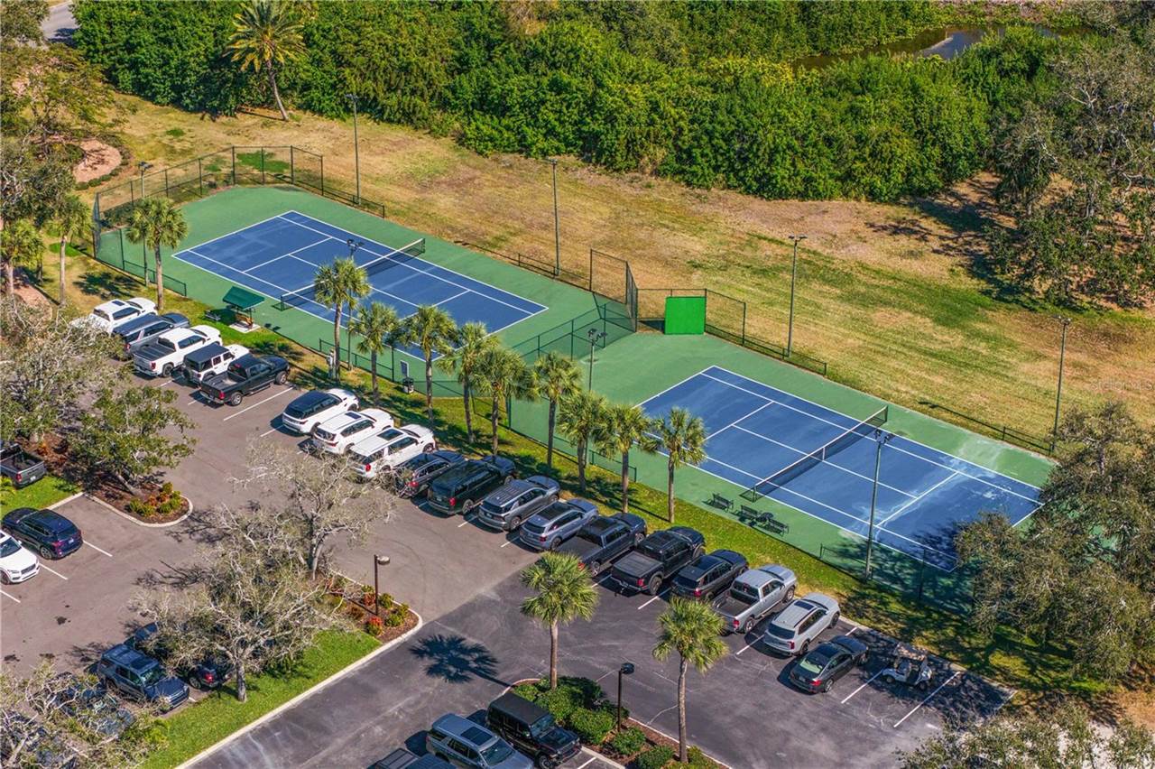 6103 Pasadena Point Boulevard South, Gulfport, FL 33707