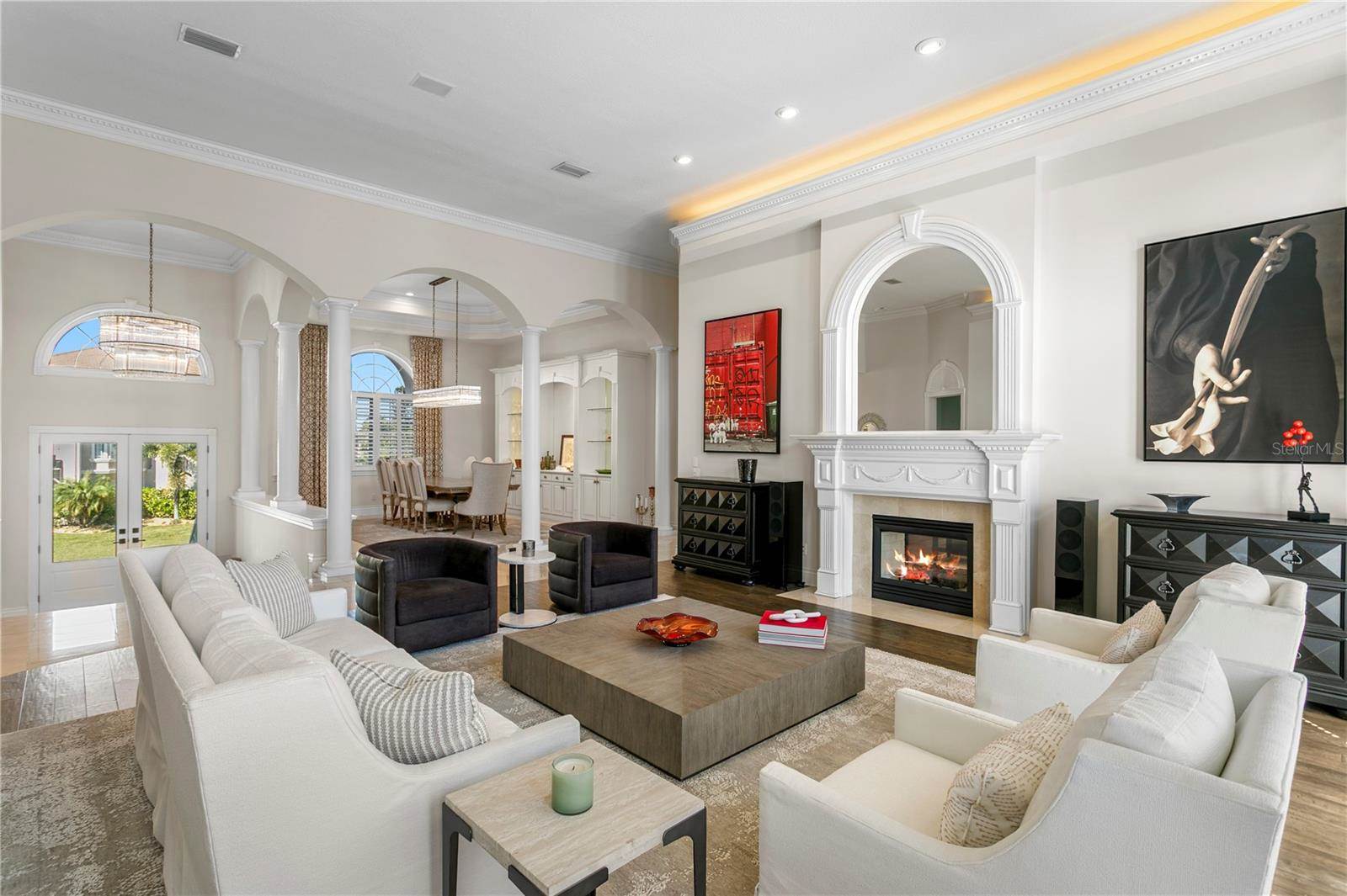 6103 Pasadena Point Boulevard South, Gulfport, FL 33707