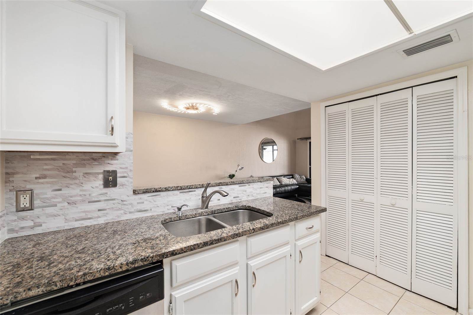 7200 SW 8TH Avenue, Gainesville, FL 32607