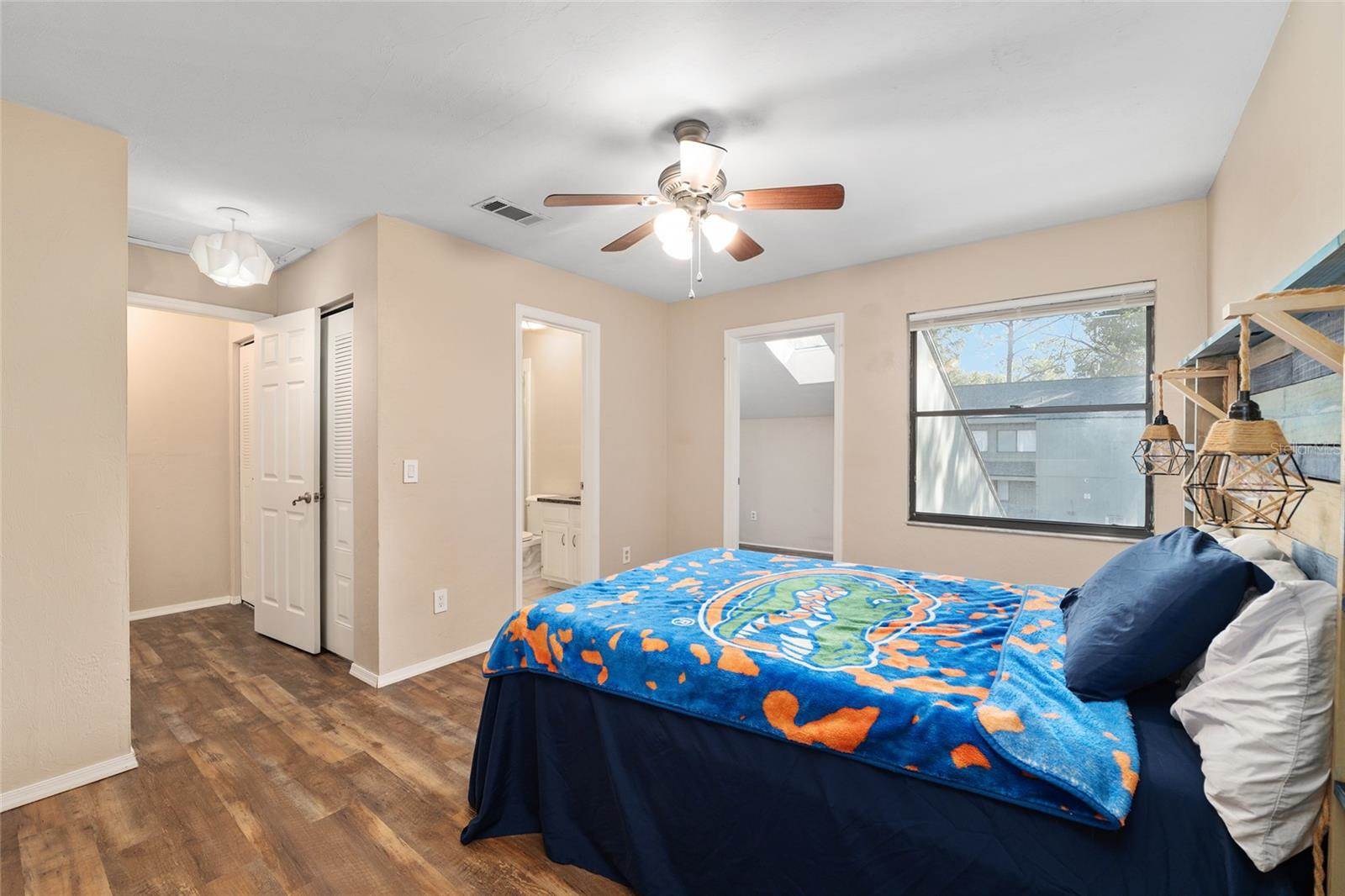 7200 SW 8TH Avenue, Gainesville, FL 32607