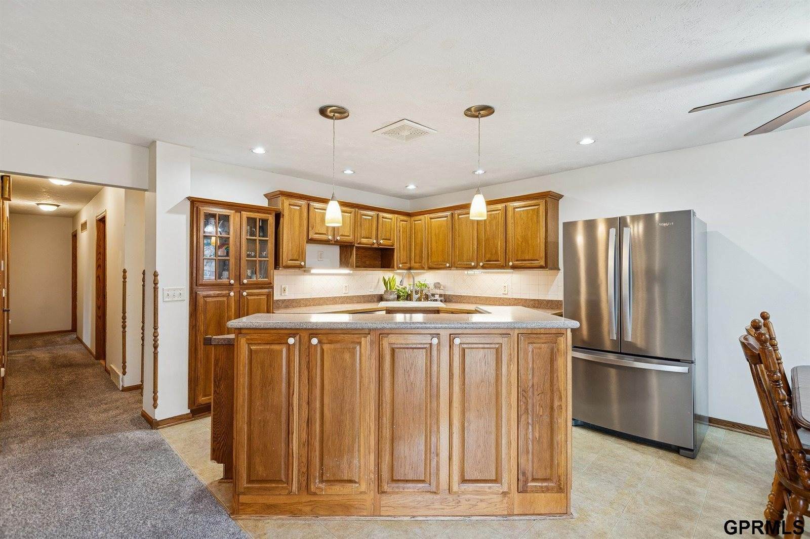 13809 X Circle, Omaha, NE 68137