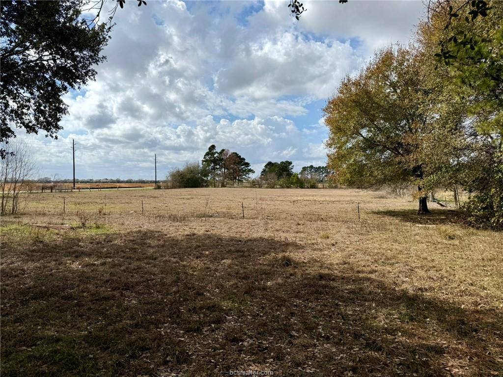 31318 Knebel Road, Waller, TX 77484