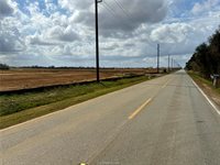 31318 Knebel Road, Waller, TX 77484