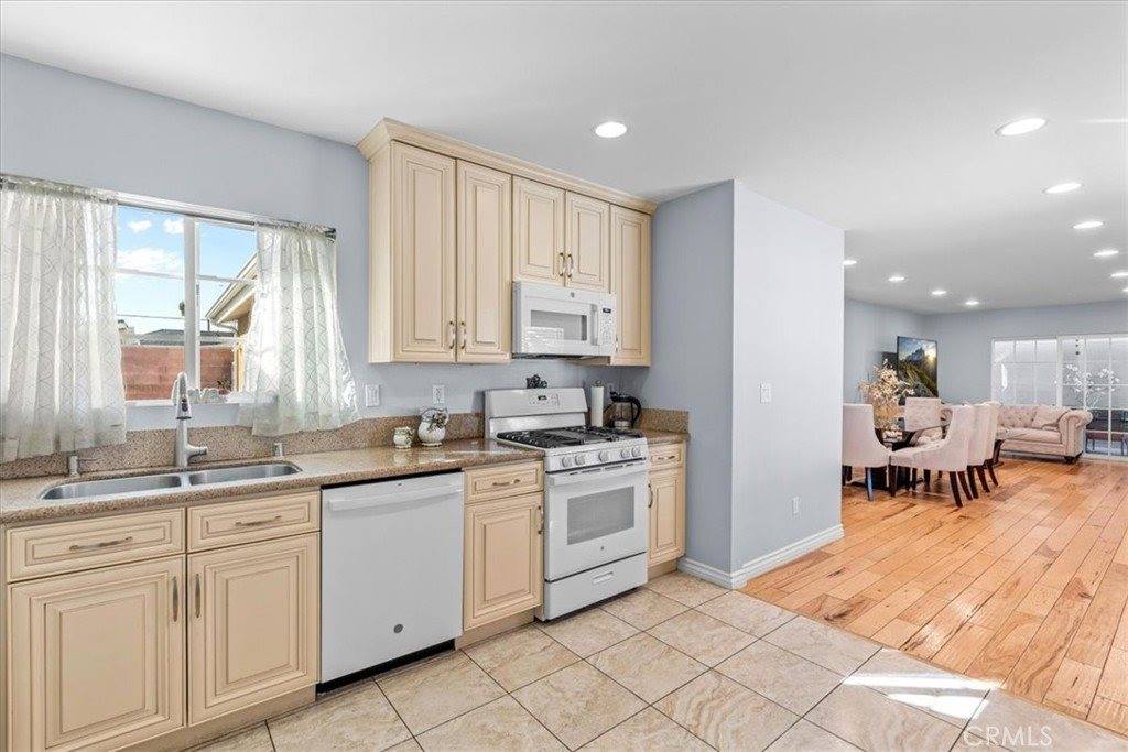 15951 Simonds Street, Granada Hills, CA 91344