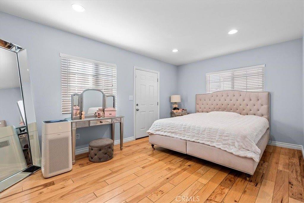 15951 Simonds Street, Granada Hills, CA 91344