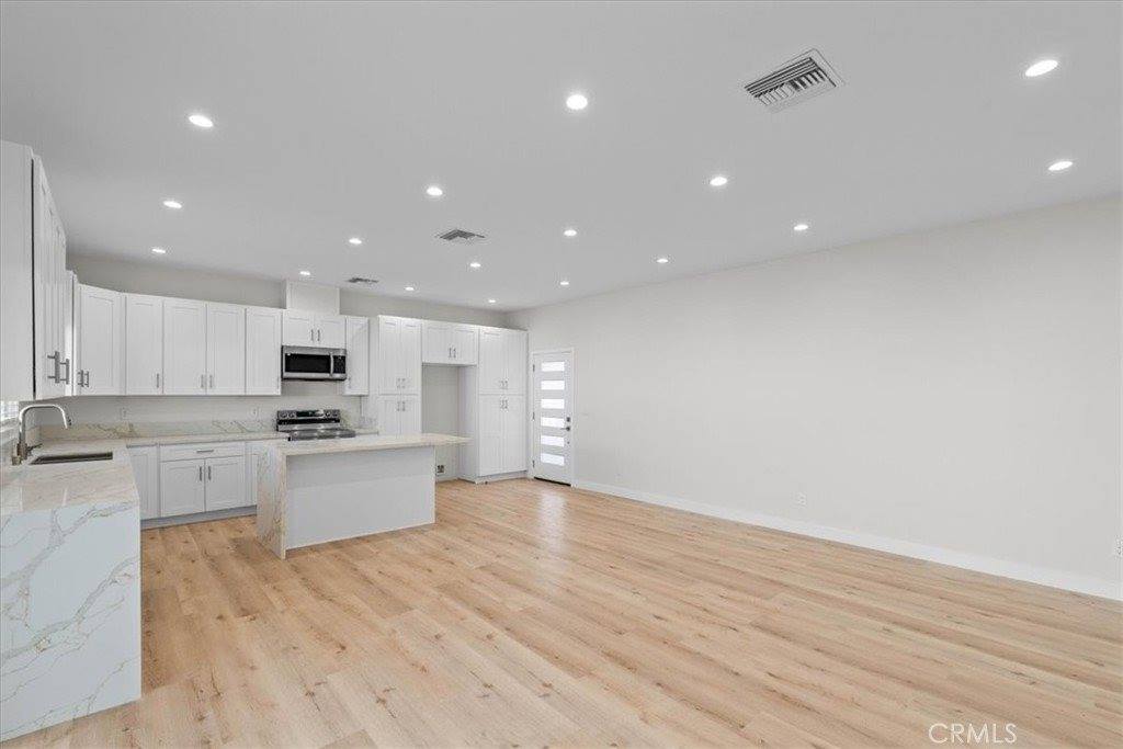 15951 Simonds Street, Granada Hills, CA 91344