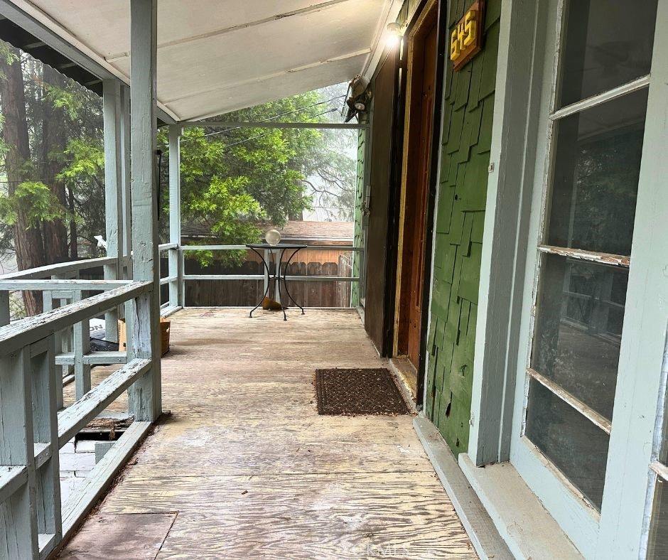 645 Knoll Drive, Crestline, CA 92325