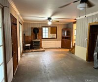 645 Knoll Drive, Crestline, CA 92325