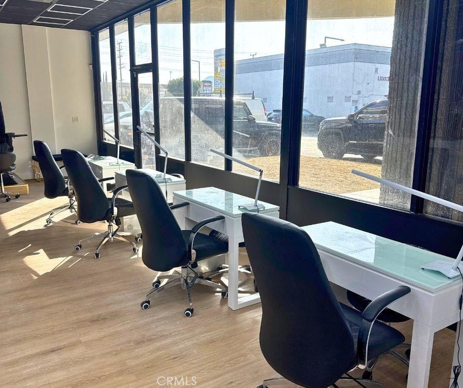 459 West Broadway, Glendale, CA 91204