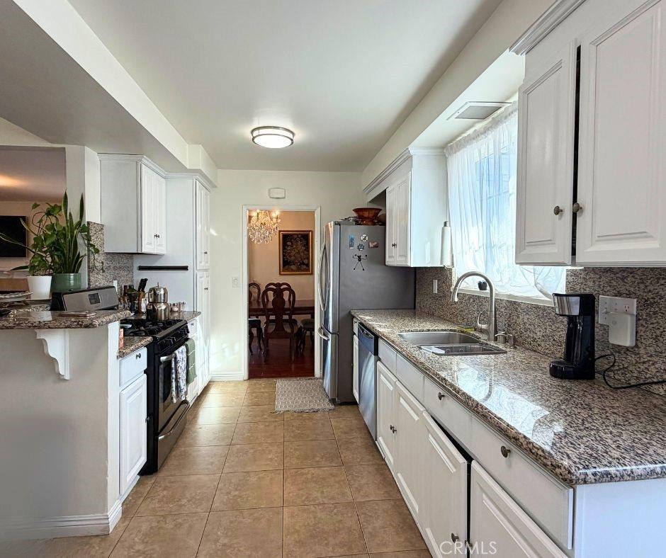 7756 Eton, Canoga Park, CA 91304