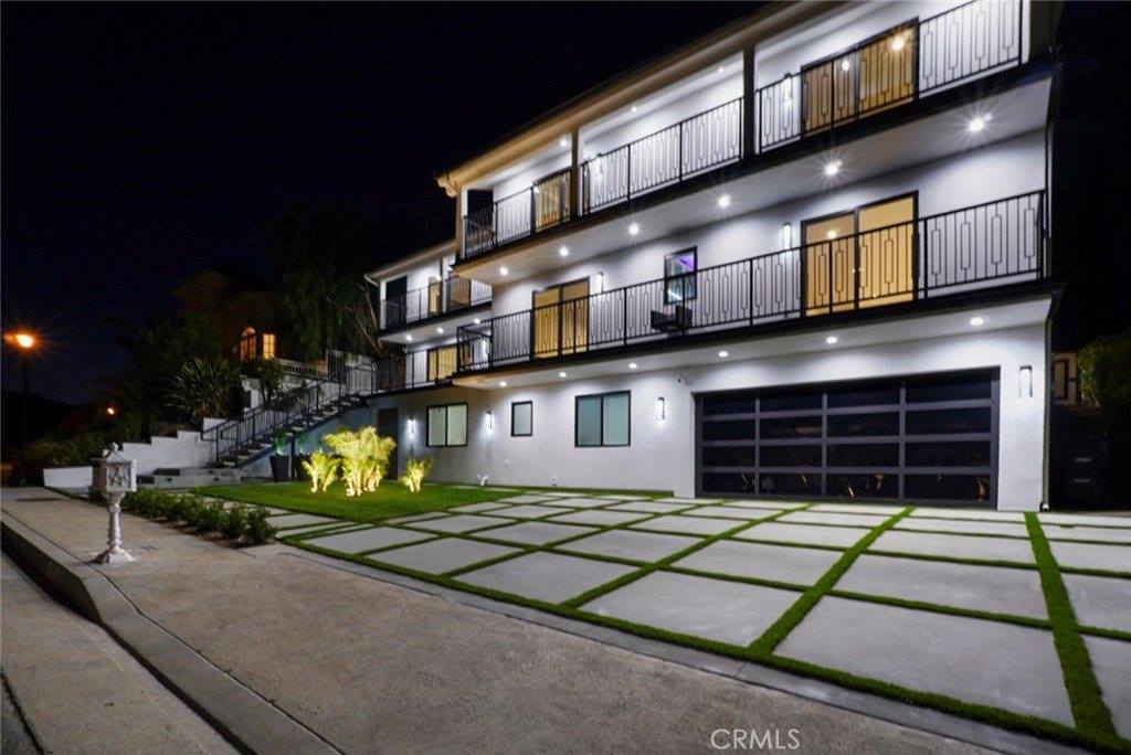 3381 Oakmont View, Glendale, CA 91208