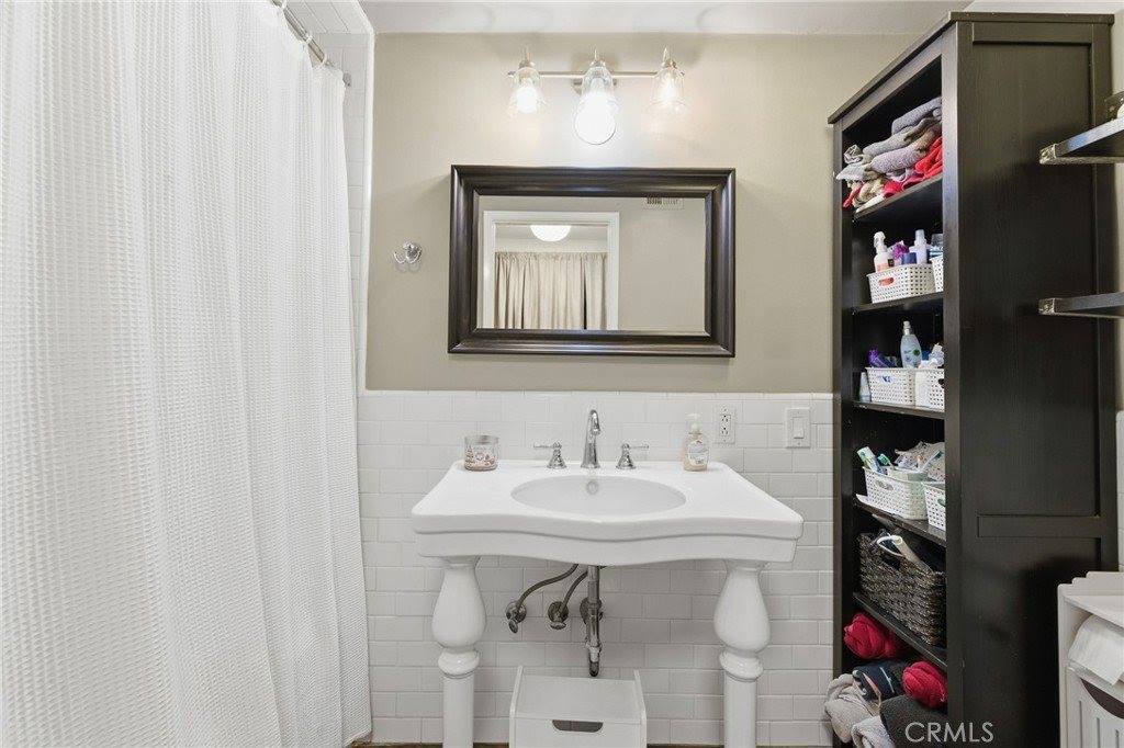 1300 Bluebell, Oxnard, CA 93036