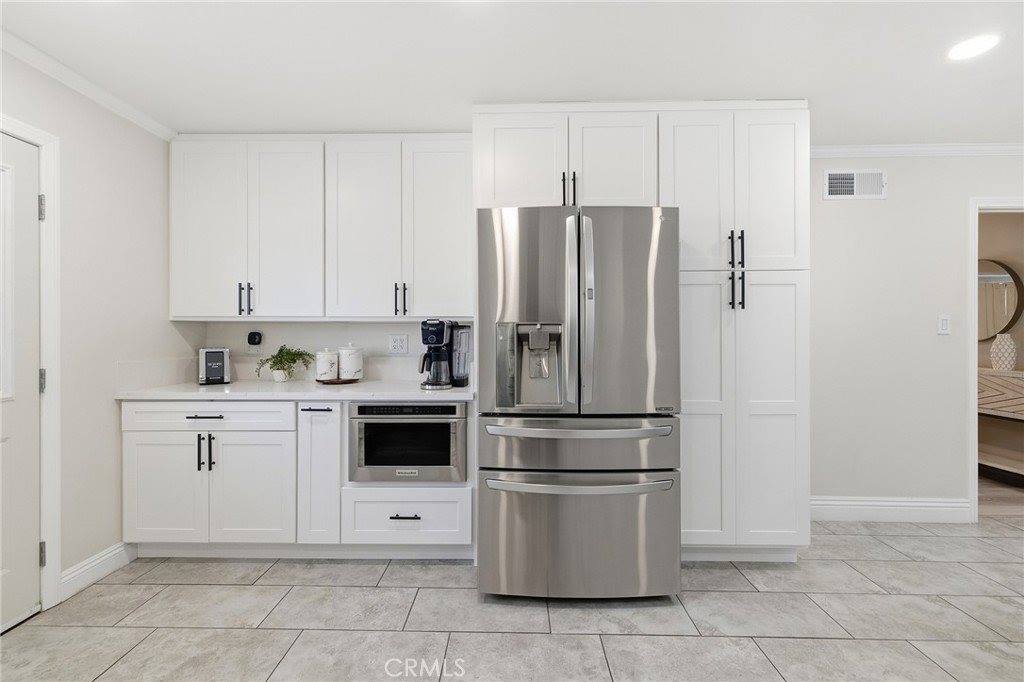 1300 Bluebell, Oxnard, CA 93036