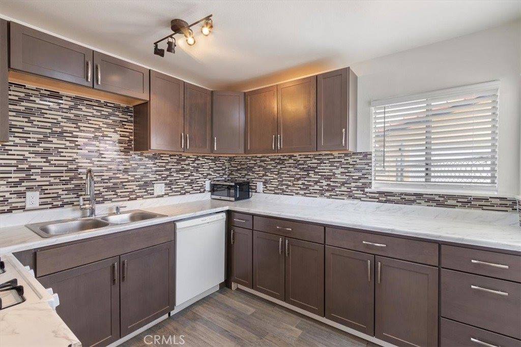 43324 45th Street West, Lancaster, CA 93536