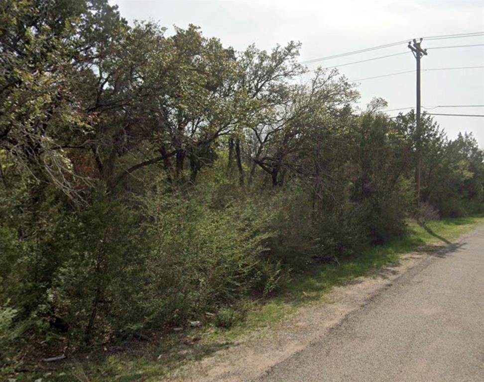 2801 Pinoak Street, Granbury, TX 76048