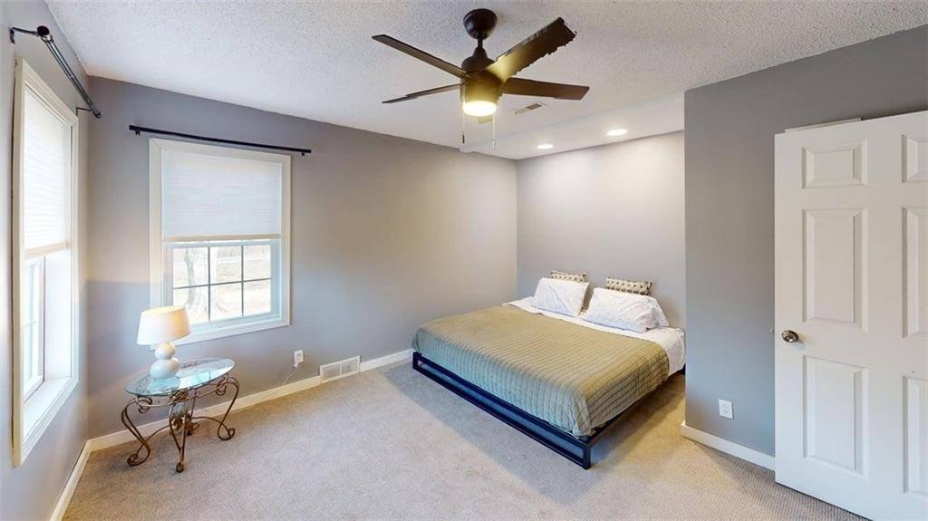 15683 Gilman Road, Leavenworth, KS 66048