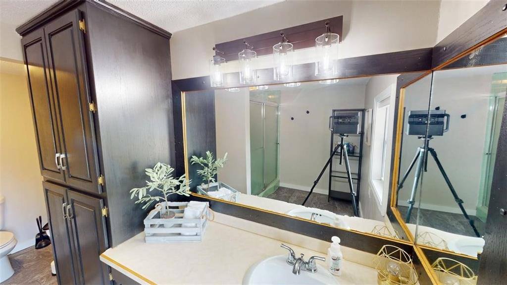 15683 Gilman Road, Leavenworth, KS 66048