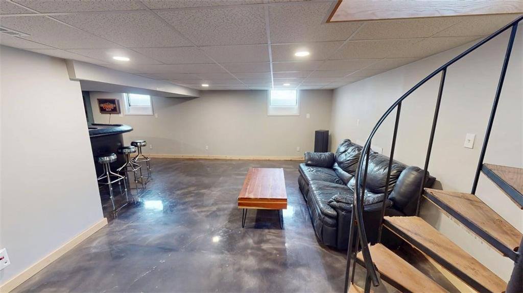 15683 Gilman Road, Leavenworth, KS 66048