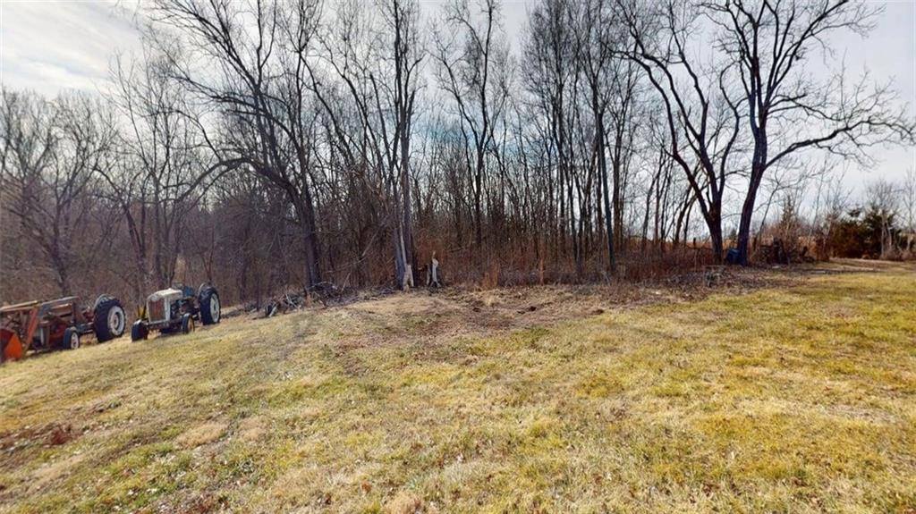 15683 Gilman Road, Leavenworth, KS 66048