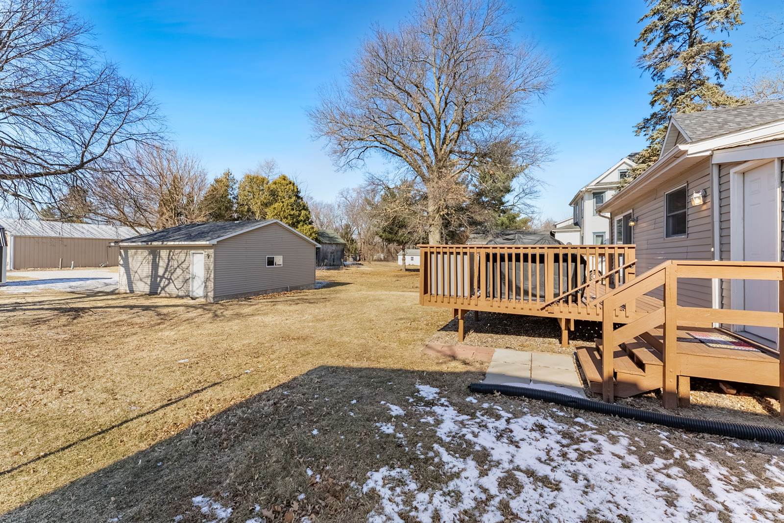 401 N Ridge St, Cambridge, IL 61238