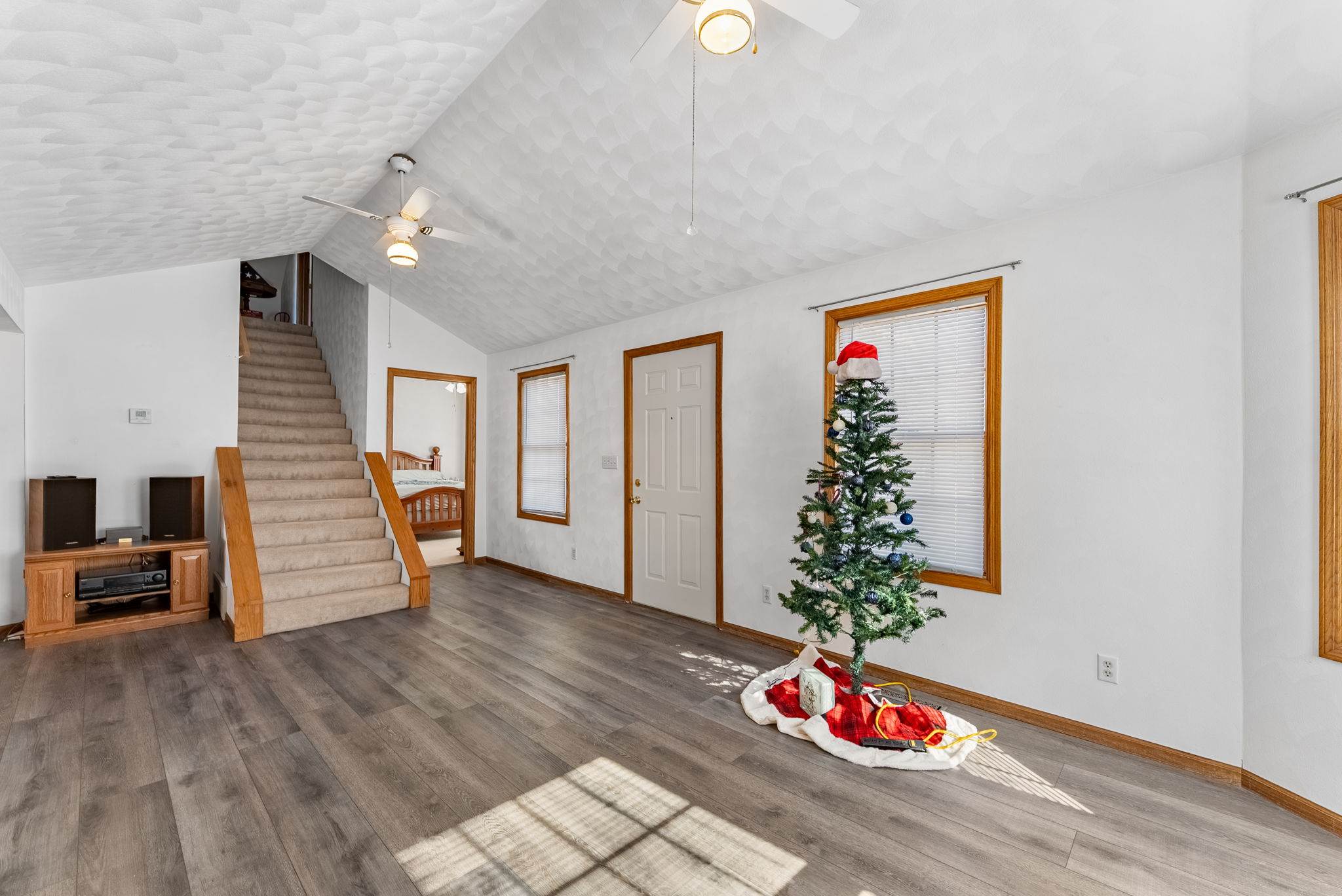 401 N Ridge St, Cambridge, IL 61238