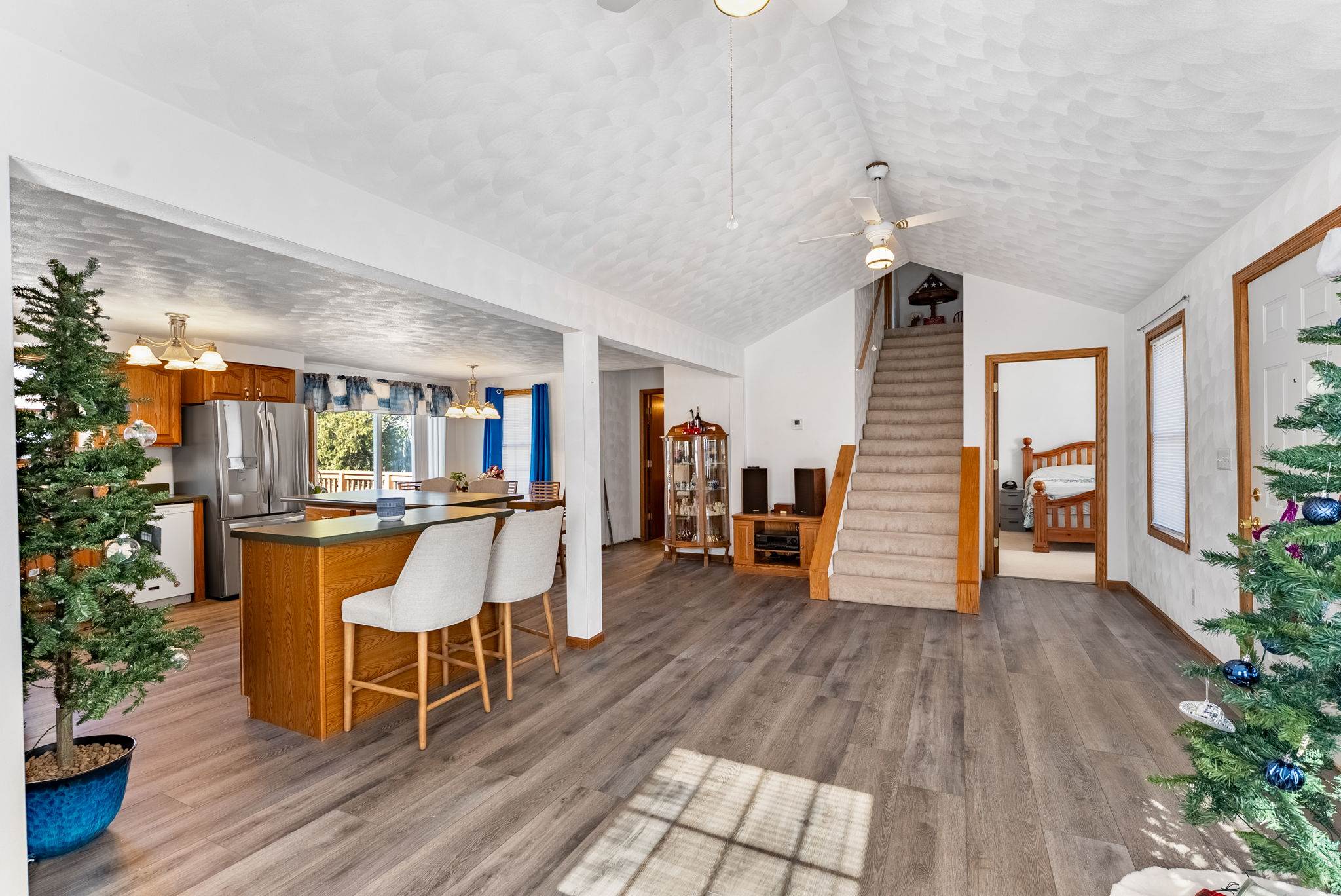 401 N Ridge St, Cambridge, IL 61238