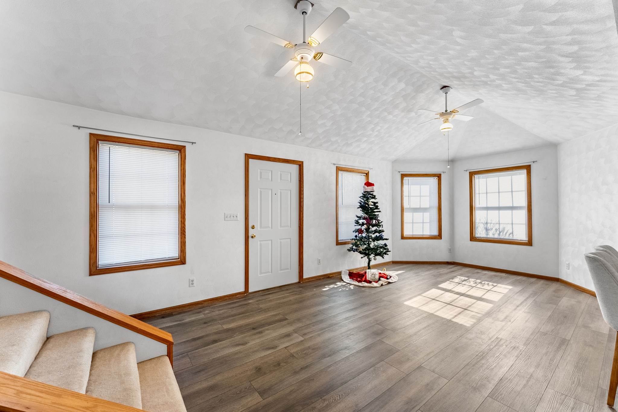 401 N Ridge St, Cambridge, IL 61238