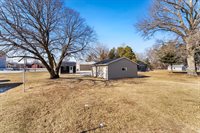 401 N Ridge St, Cambridge, IL 61238