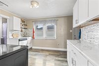 2352 S 79th STREET, West Allis, WI 53219