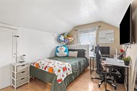 2352 S 79th STREET, West Allis, WI 53219