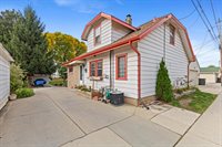 2352 S 79th STREET, West Allis, WI 53219