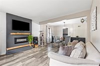 2352 S 79th STREET, West Allis, WI 53219