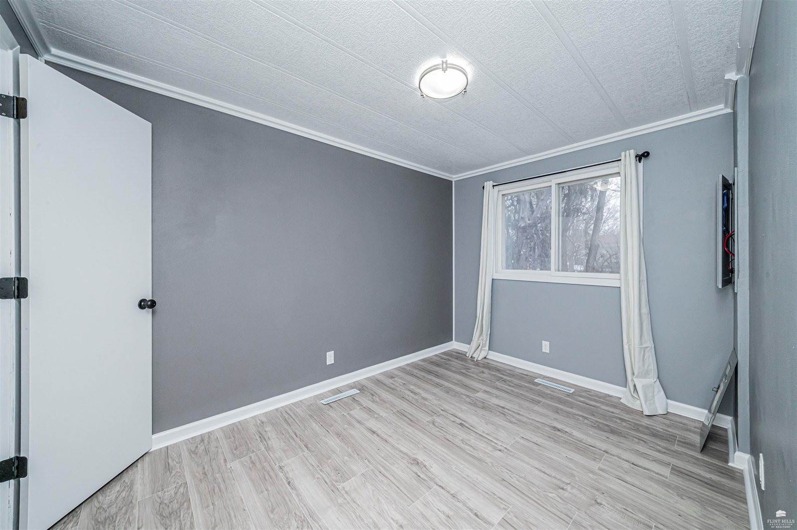 224 South Bluff Street, Enterprise, KS 67441