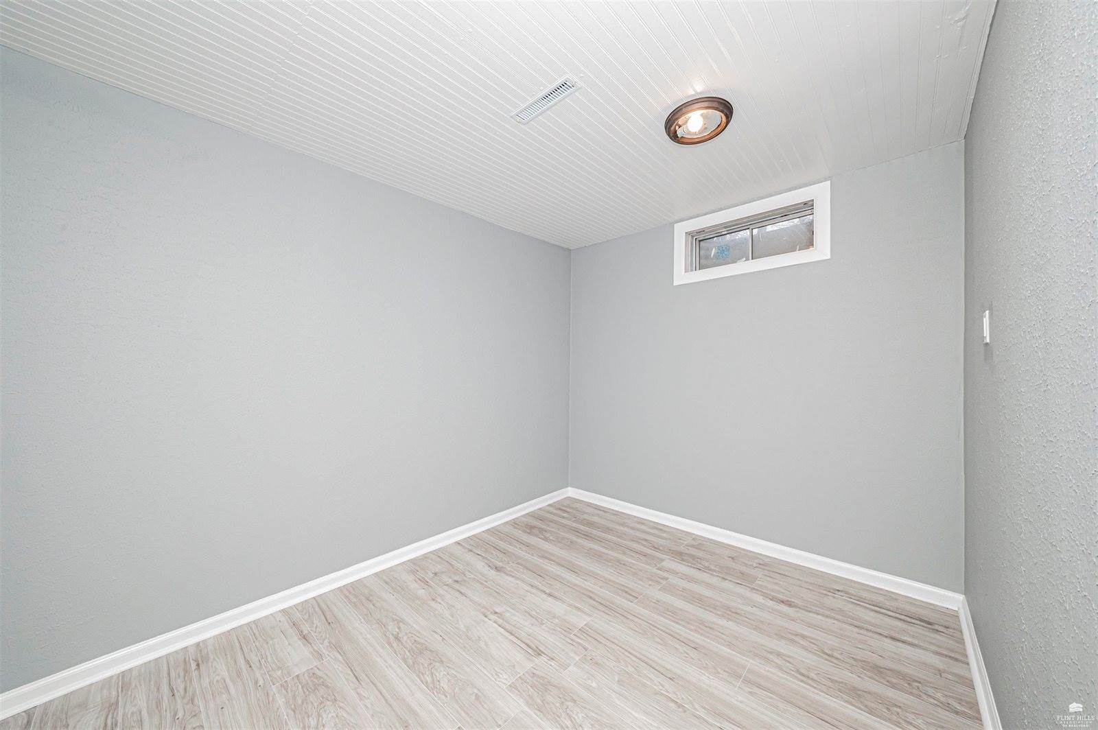 224 South Bluff Street, Enterprise, KS 67441