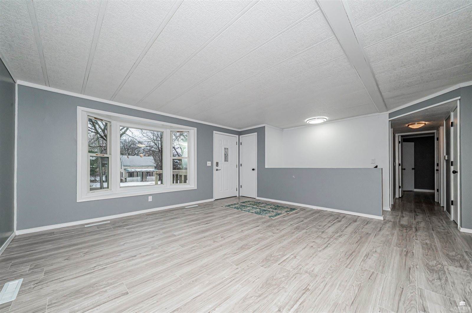 224 South Bluff Street, Enterprise, KS 67441