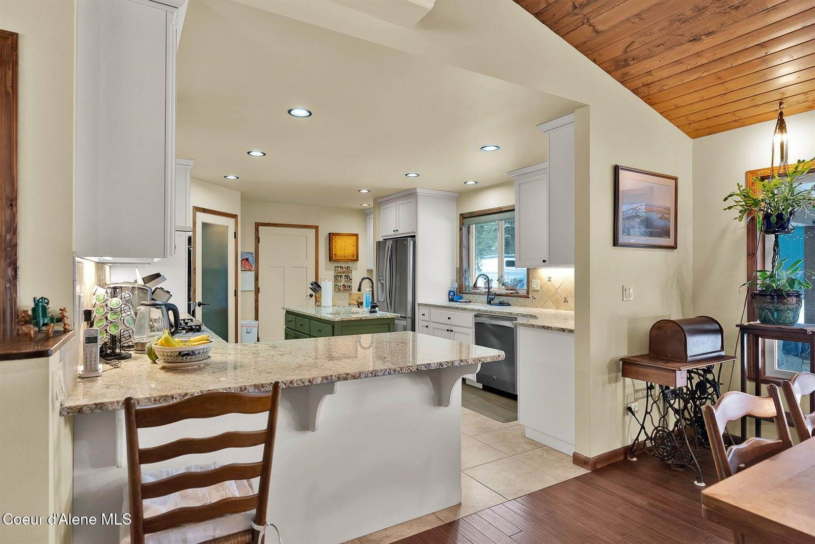 204 Jeru Ridge Trl, Sandpoint, ID 83864