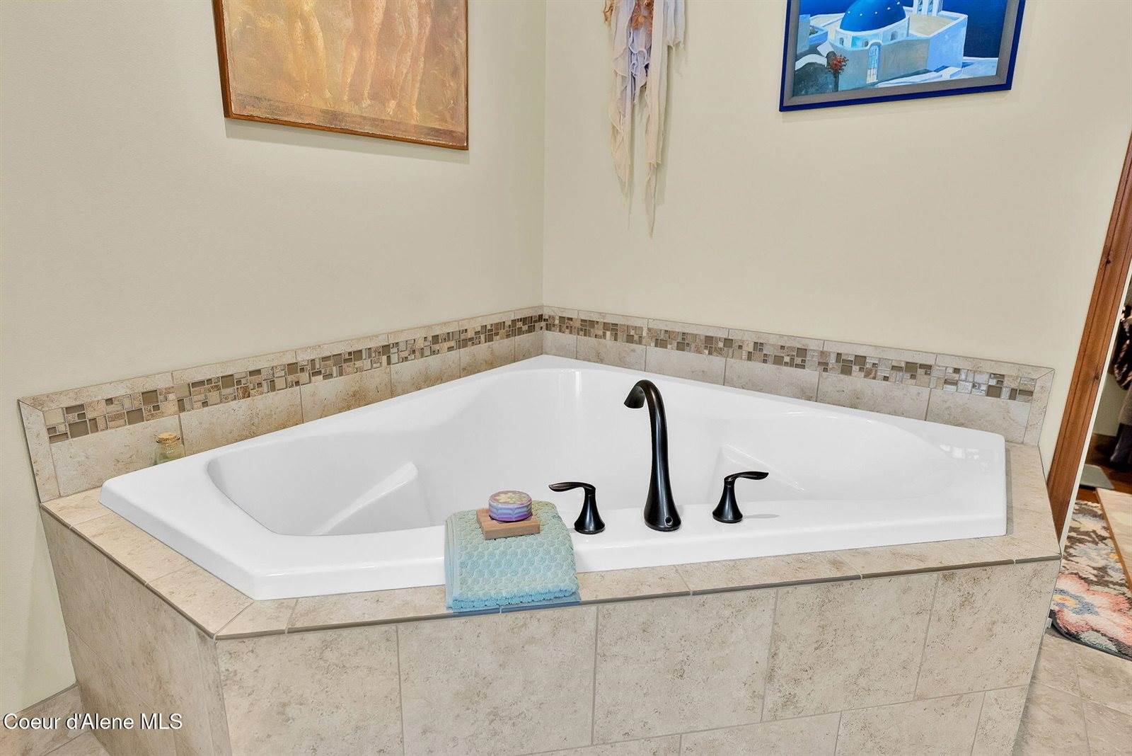 204 Jeru Ridge Trl, Sandpoint, ID 83864