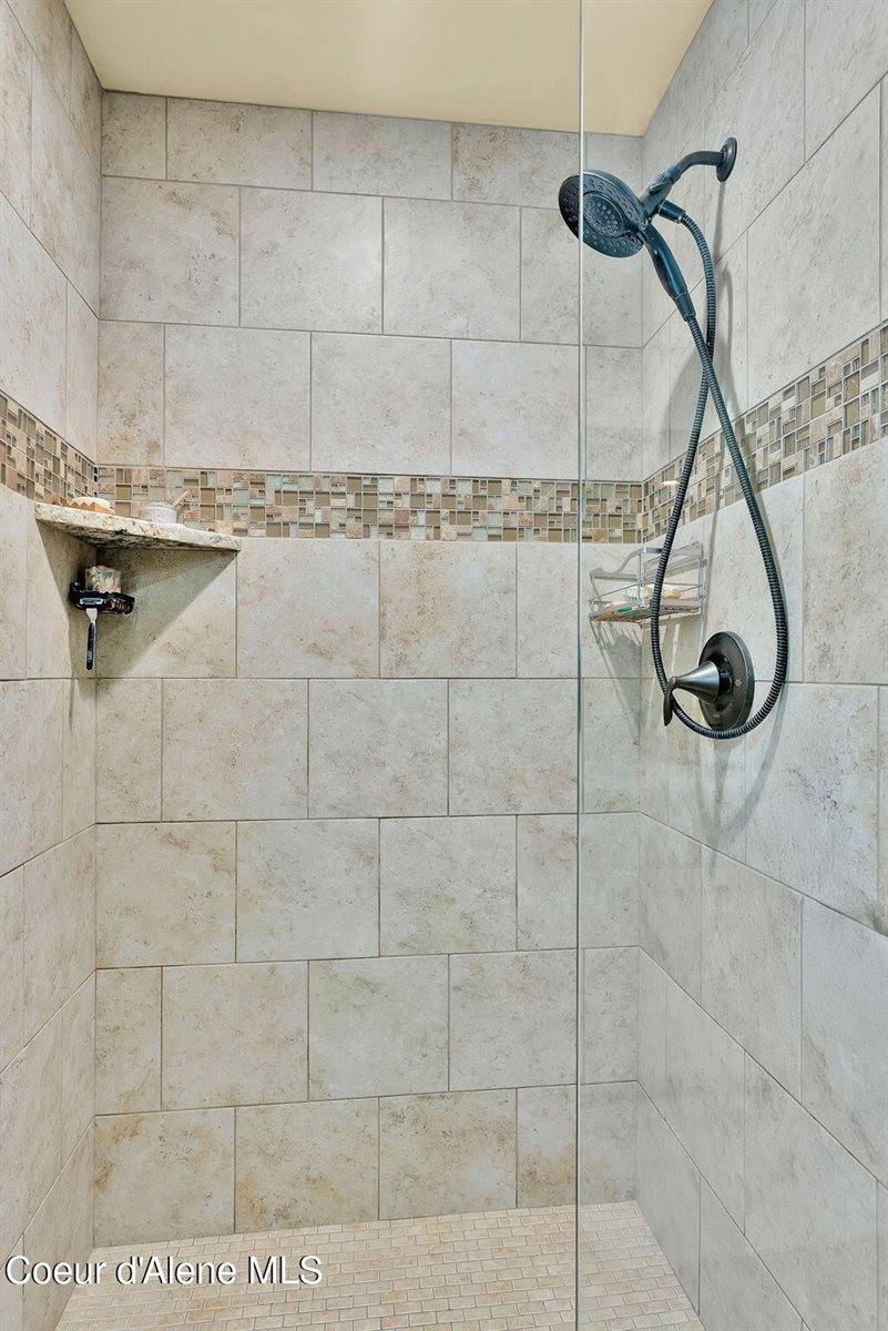 204 Jeru Ridge Trl, Sandpoint, ID 83864