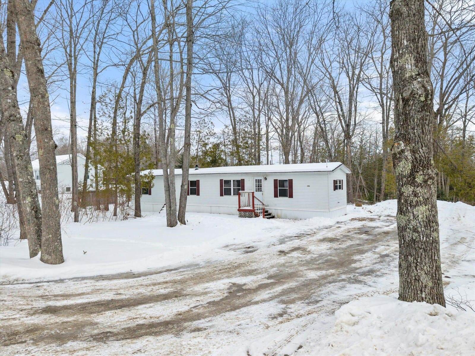 186 Klatte Road, Hermon, ME 04401