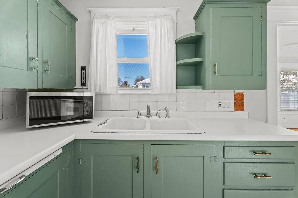 50 Hudson Avenue, Guilford, ME 04443