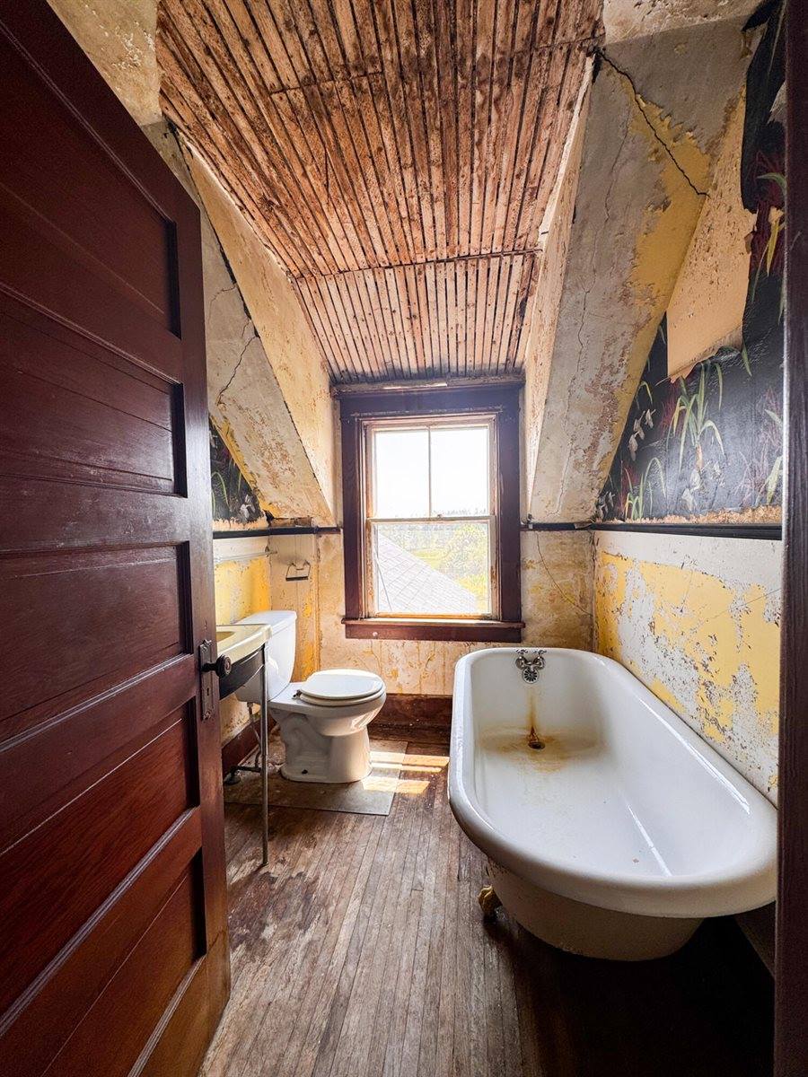 1236 Main Street, Harrington, ME 04643