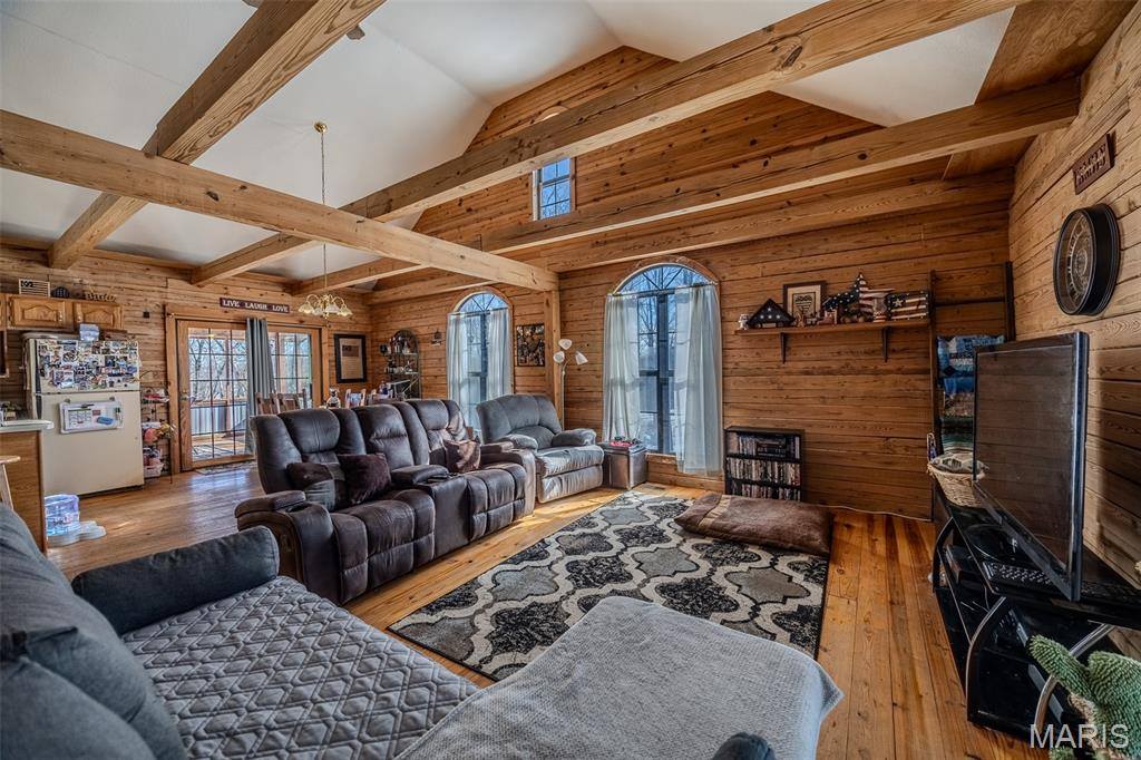 321 Wiese Lane, Newburg, MO 65550